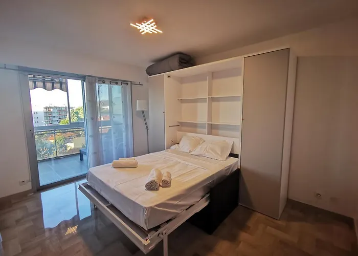 Apartament Sea Side Oceanides Juan-les-Pins